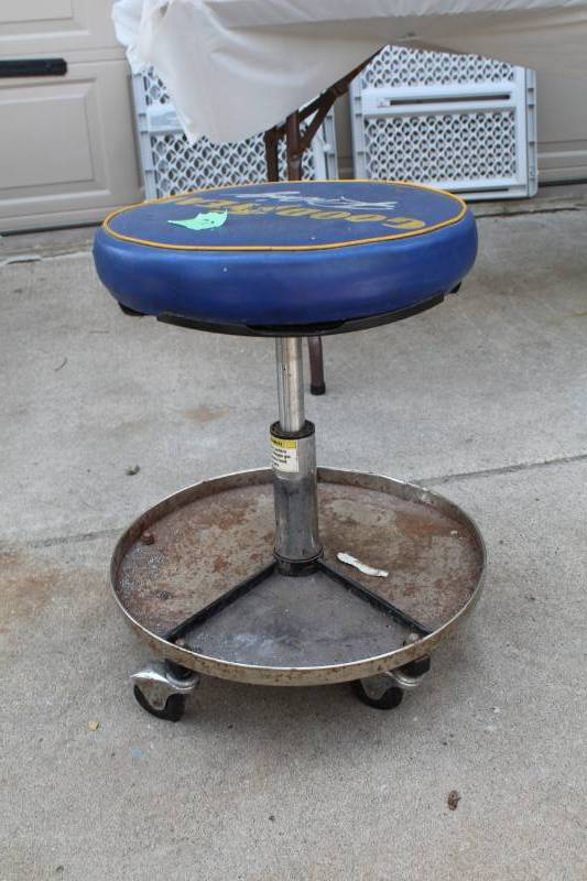 lot 70 image: Goodyear Rolling Shop Stool