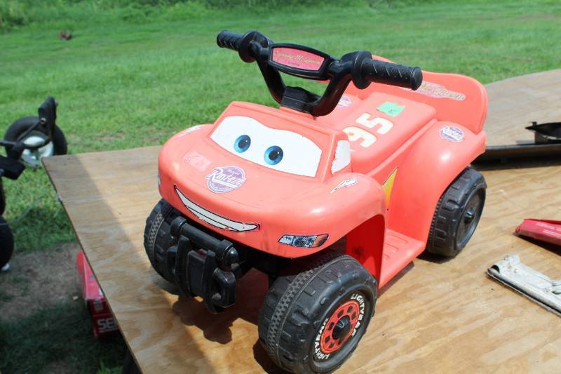 lot 3 image: Cars Movie Personal Electric 4-Wheeler