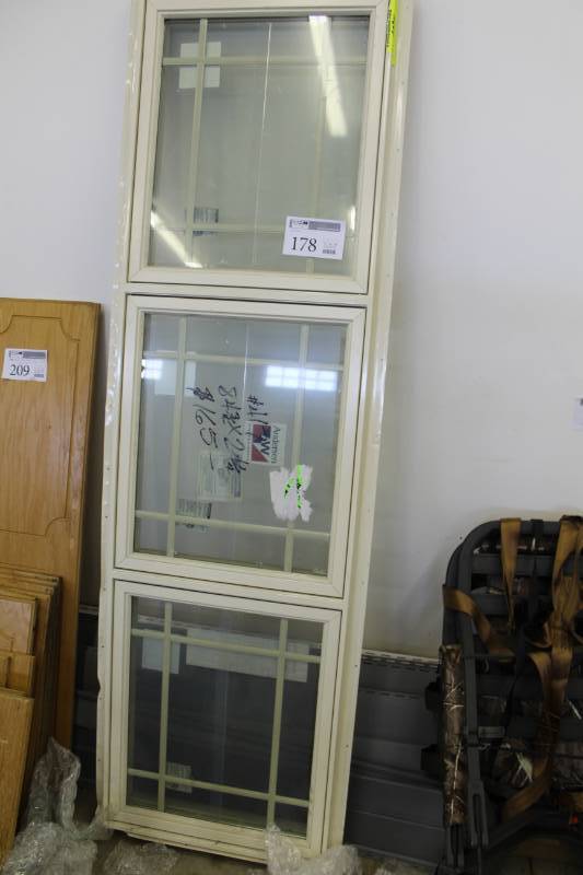 lot 178 image: Andersen 3-Pane House Window
