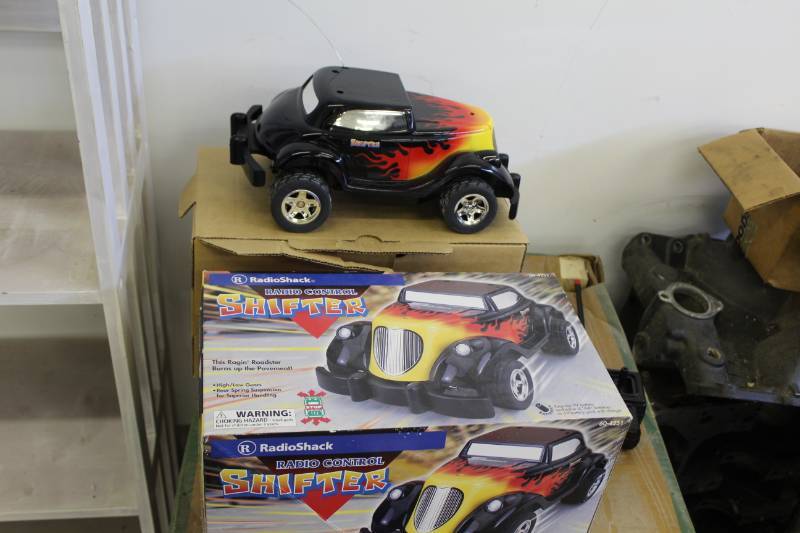 lot 204 image: RadioShack Radio Control Shifter RC Car