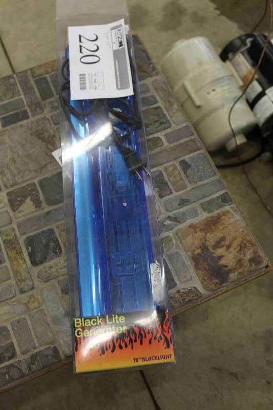 lot 220 image: 18in. Blacklight Generator