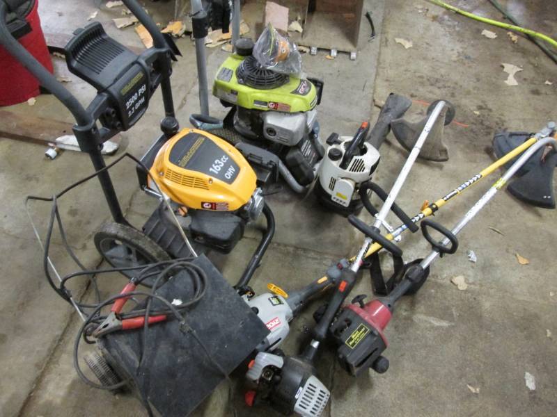 lot 13 image: Lot of repairable items 2 pressure ...