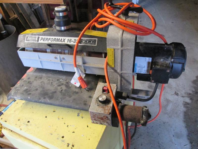 lot 14 image: Performax 1632 sander model 629G01 ...