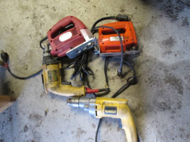 lot 15 image: lot of power tools...
