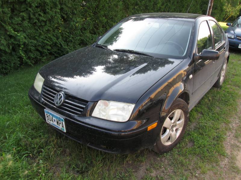 lot 4 image: 2003 Volkswagon Jetta