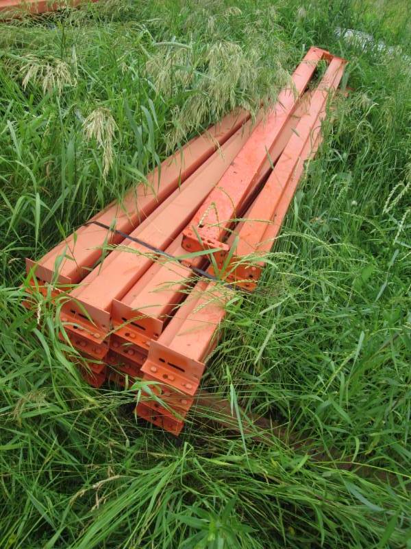lot of 18 pieces, 9 pallet racking...