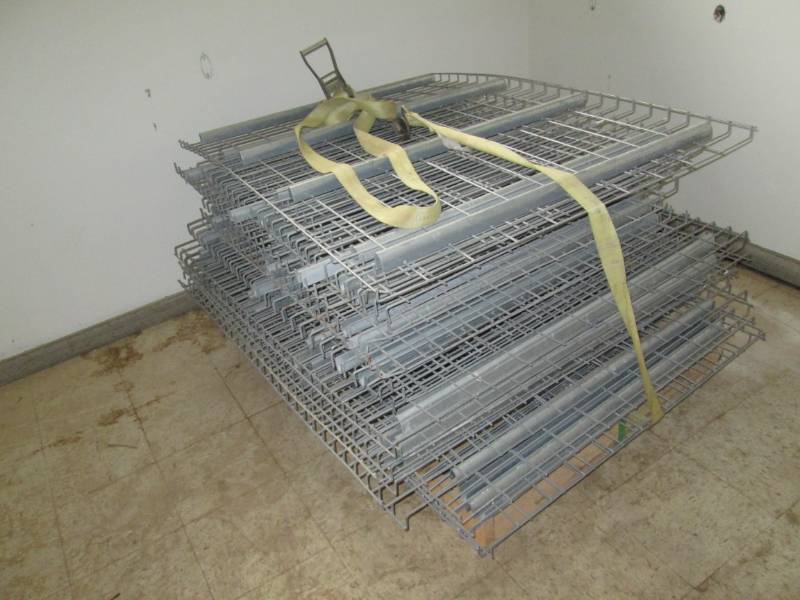 Lot of pallet rack shelves...
