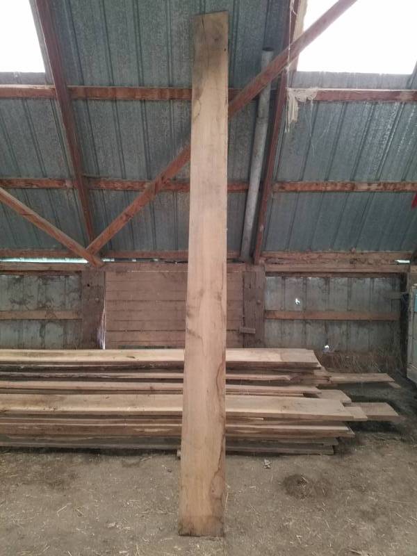 lot 65 image: 10 Rough Cut Oak Lumber