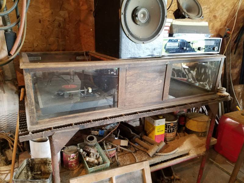 lot 77 image: Oak and Glass Shoe Store Display Case top part