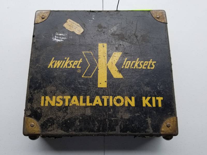 lot 78 image: Kwikset Lockset Installation kit