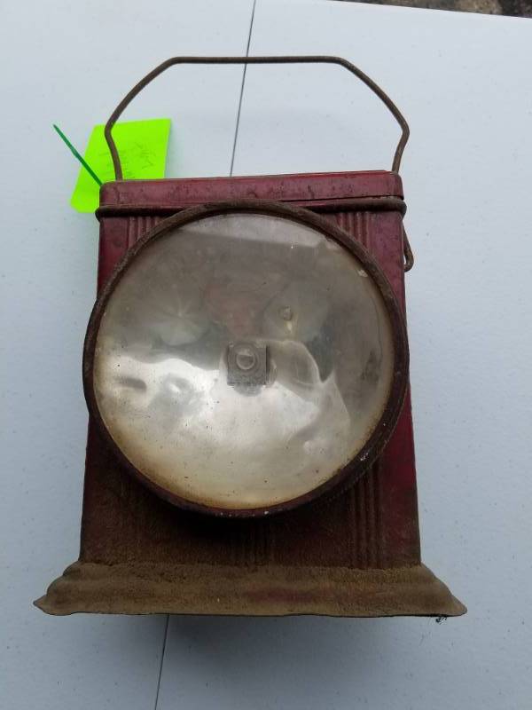 lot 80 image: Vintage Antique Rail Road Light
