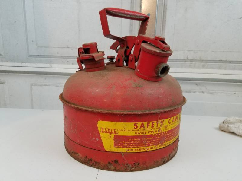lot 83 image: Eagle 24 gauge 2 gallon gas can