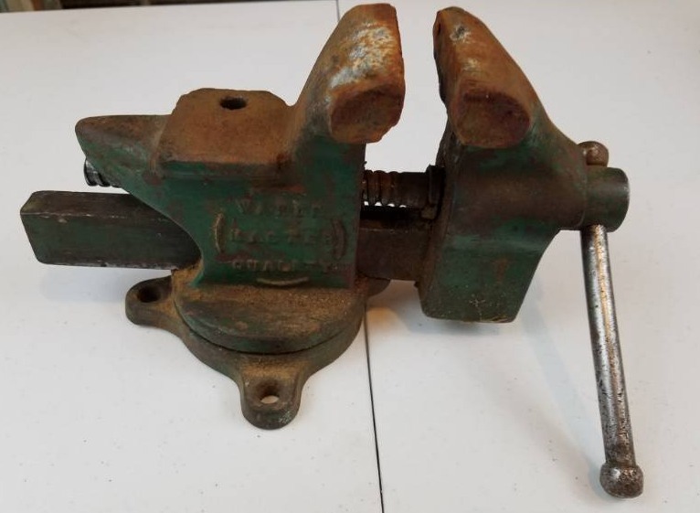 lot 107 image: 5 inch Wards Master Vise