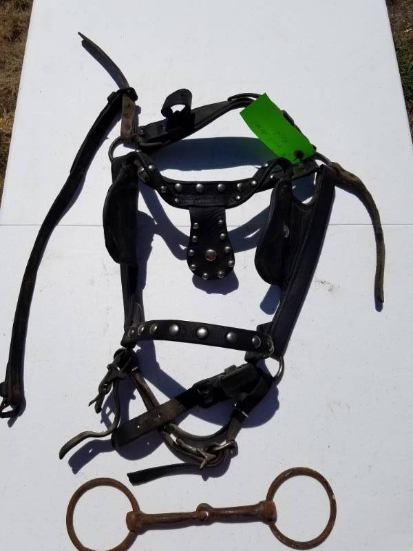lot 139 image: Vintage Leather Work Horse Bridle with Snaffel Bit