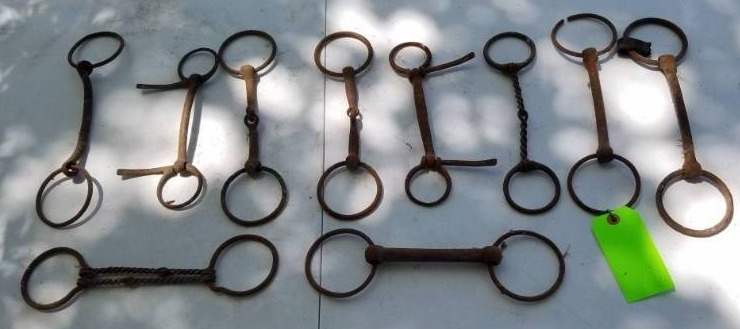 lot 152 image: 10 Horse Snaffle Bits
