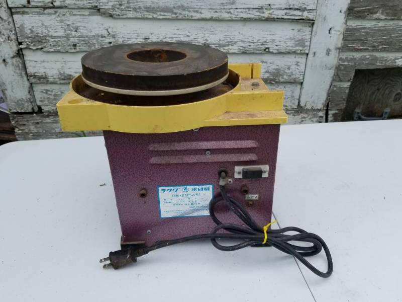 lot 170 image: Electronic sander or sharpener