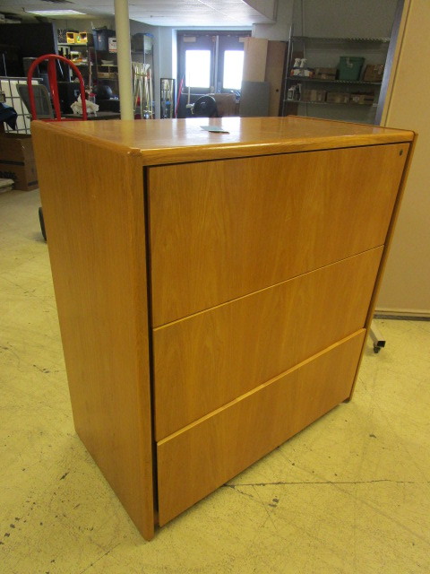 lot 126 image: OAK FILING CABINET