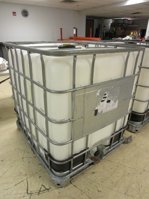 lot 145 image: SCHUTZ STORAGE TANK WITH METAL FRAME