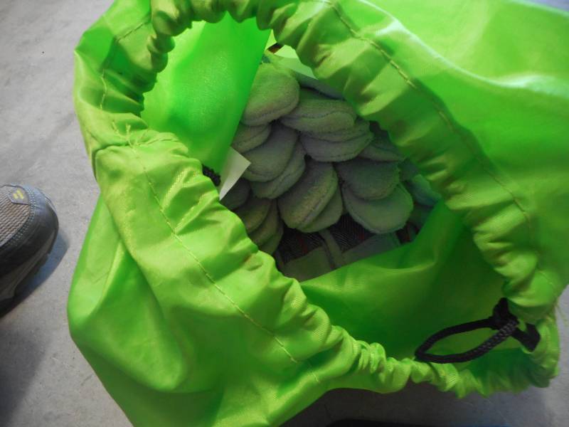 lot 16 image: Leather Work Gloves