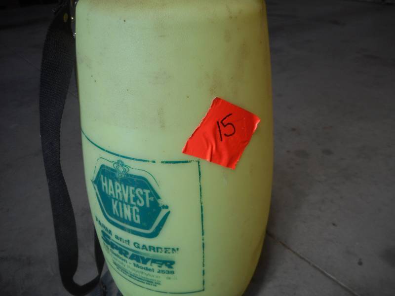 lot 15 image: Harvest King Sprayer
