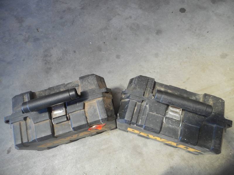 lot 20 image: DeWalt Orbital Sander Cases