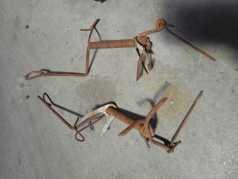 lot 22 image: Animal Traps