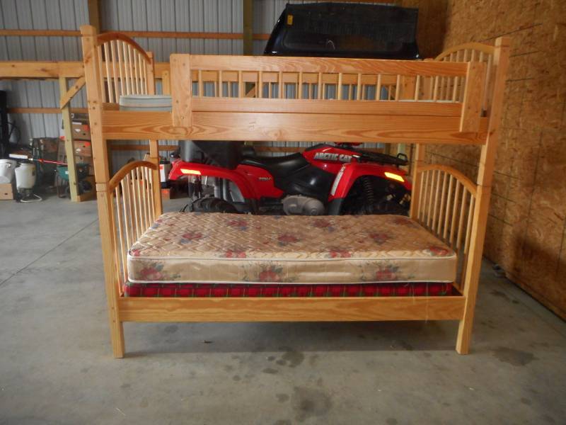 lot 7 image: Wooden Bunk Bed