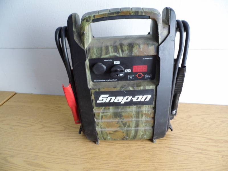 lot 27 image: Snap On Jump Start