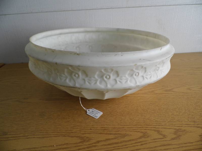 lot 29 image: Vintage Hanging Light Globe