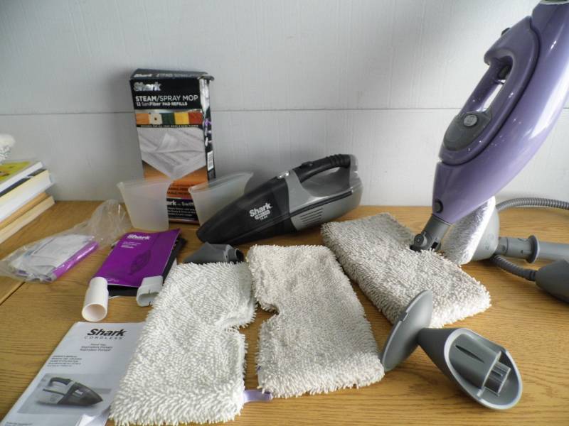 lot 49 image: Shark Mop - Cordless Van