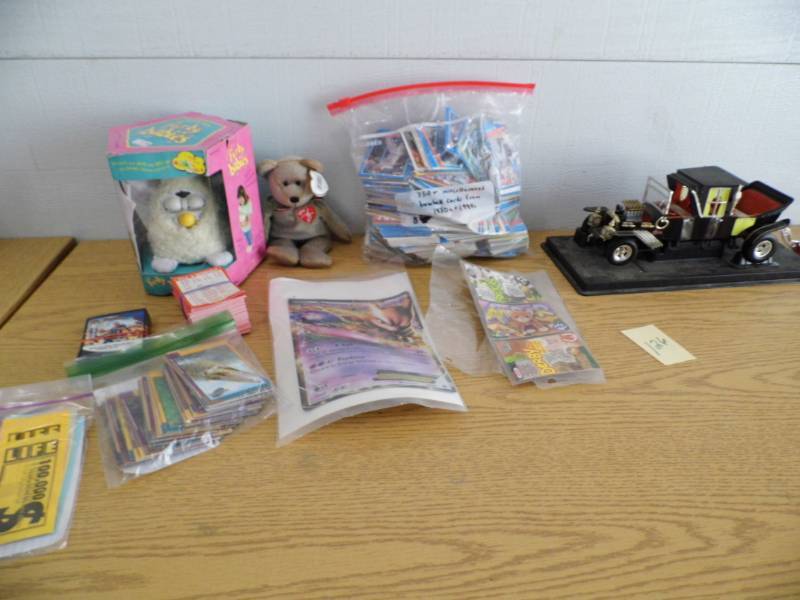 lot 126 image: Furby - Cards