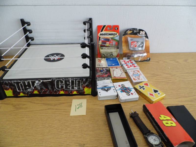 lot 128 image: Playing cards - Wrestling Ring - Watch