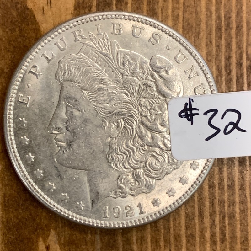 lot 32 image: 1921-S Morgan Silver Dollar Coin