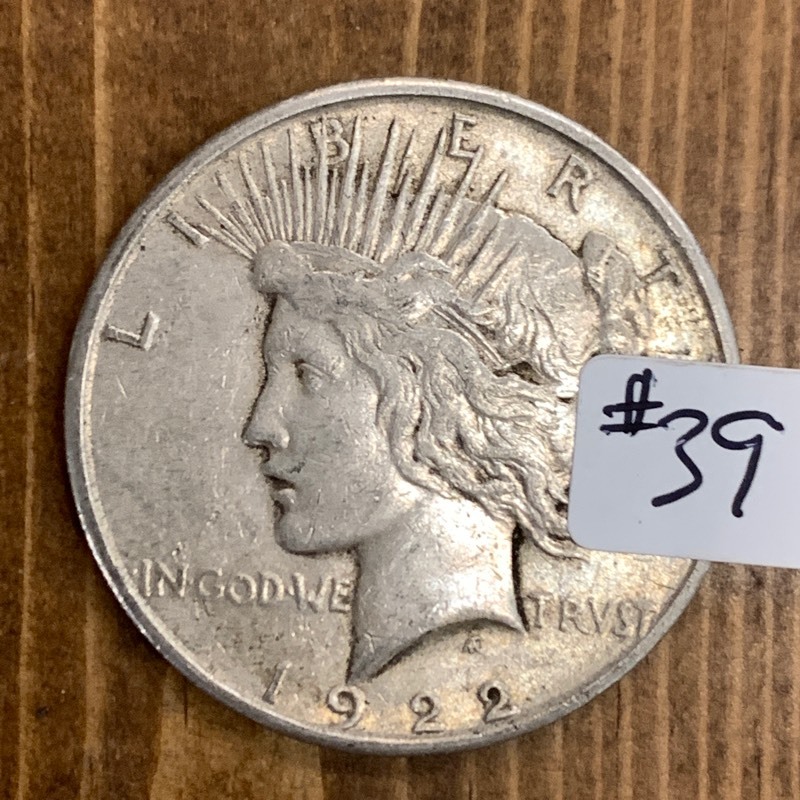 lot 39 image: 1922-S Peace Silver Dollar Coin