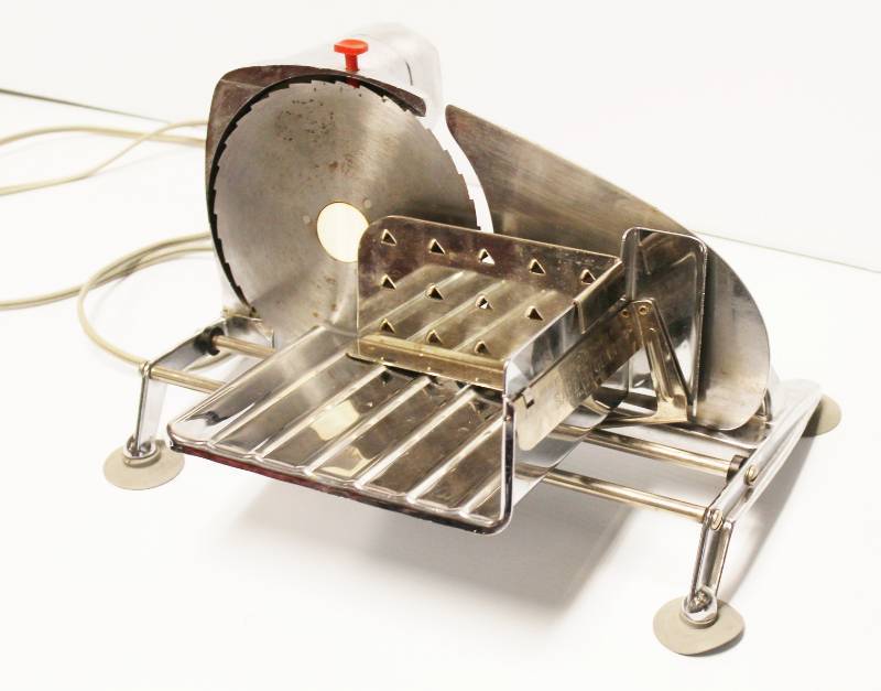lot 10 image: Meat Slicer Sears Electric Model # 607 - 47710