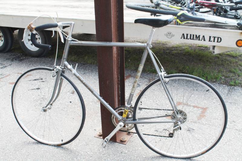 lot 33 image: FUJI Spree Race Bike Mens