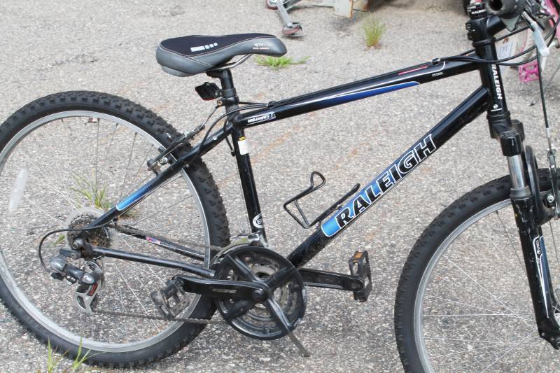 lot 34 image: Raleigh  Mojave 21 Speed 26 Men Bike
