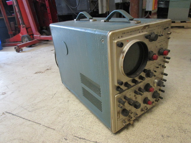 lot 219 image: OSCILLOSCOPE