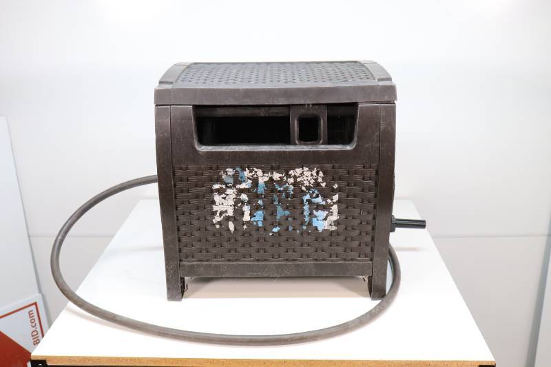 lot 33 image: Hose Reel