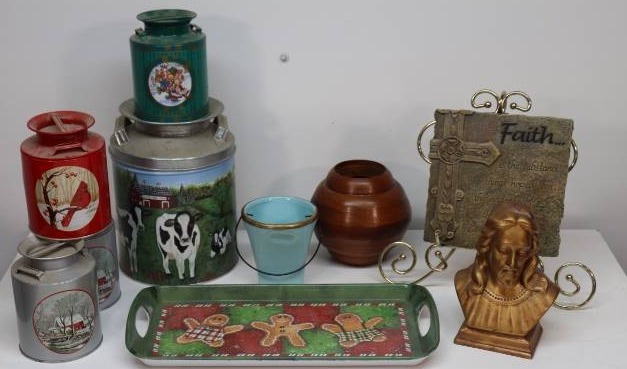 lot 47 image: Misc Items