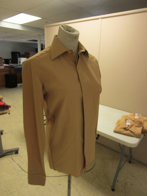 lot 318 image: MENS SHIRTS SIZE XXS