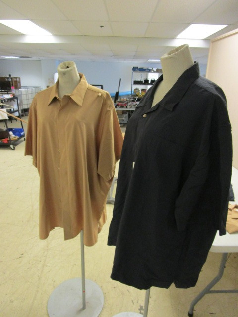 lot 326 image: MENS SHIRTS 2XL