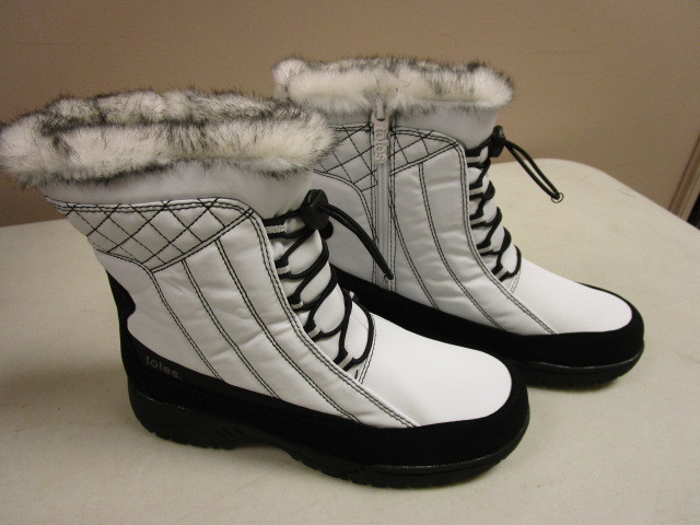 lot 389 image: NEW TOTES SIZE 8 WOMENS BOOTS
