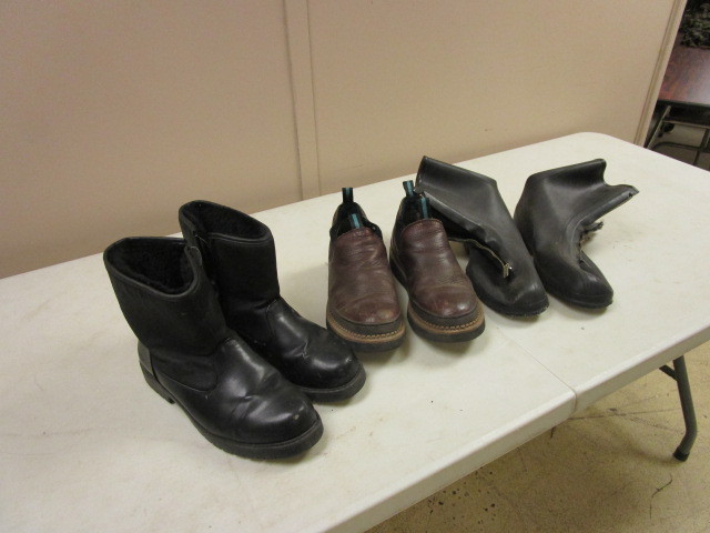 lot 394 image: MENS BOOTS
