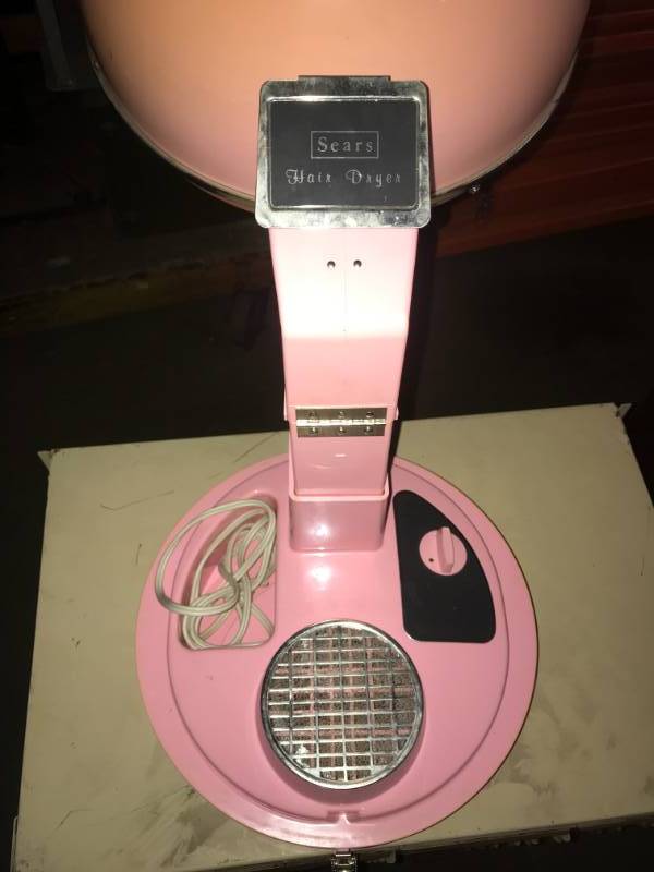lot 75 image: Pink Mid-Century Hair Dryer - Sears