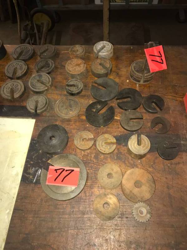 lot 77 image: Big Lot of Weights (scale measures) & wheels vintage