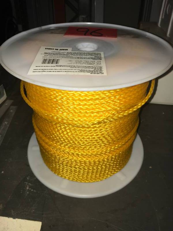 lot 96 image: Spool of New 14 Nylon Rope