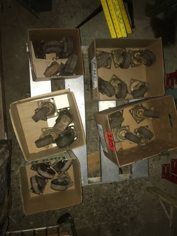 lot 115 image: Large Group Matched heavy duty casters (18) & 4 Misc