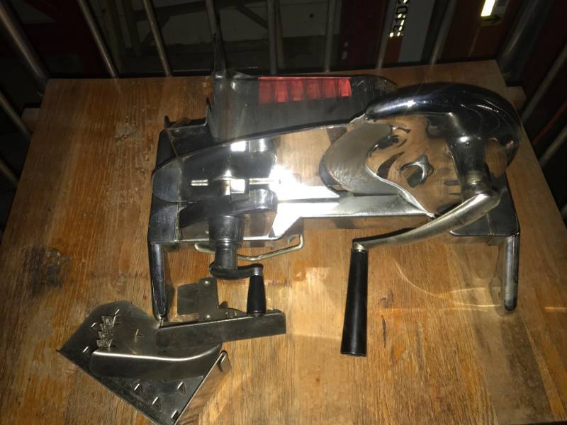 lot 118 image: Rival Hand Slicer