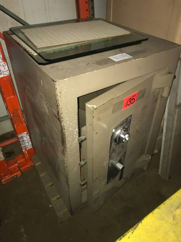 lot 135 image: Money Safe wcombo (approx 1500 lbs) American Security Products TL-30